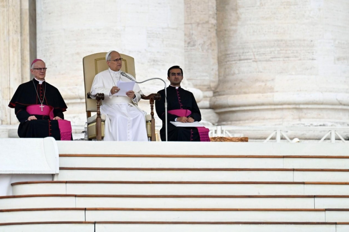 El papa: Una Iglesia unida al mundo en busca del bien común