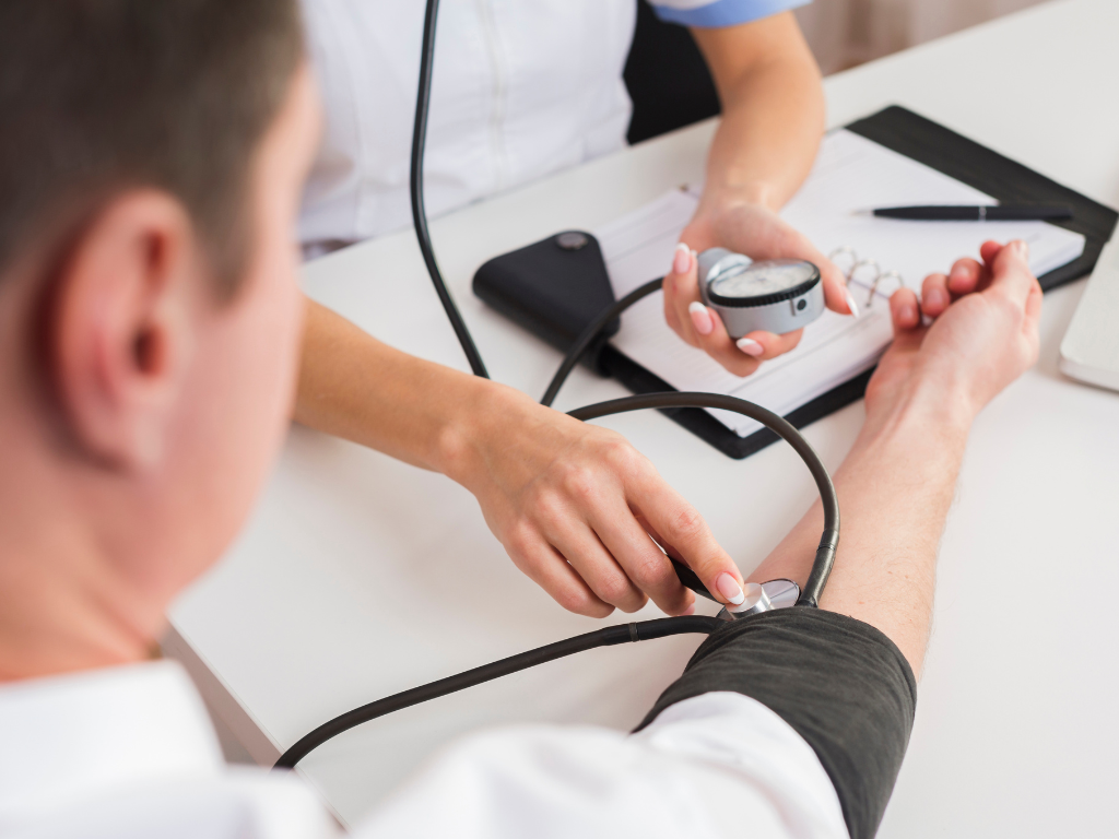 Del cerebro al hígado: cómo actúa el alcohol en el cuerpo