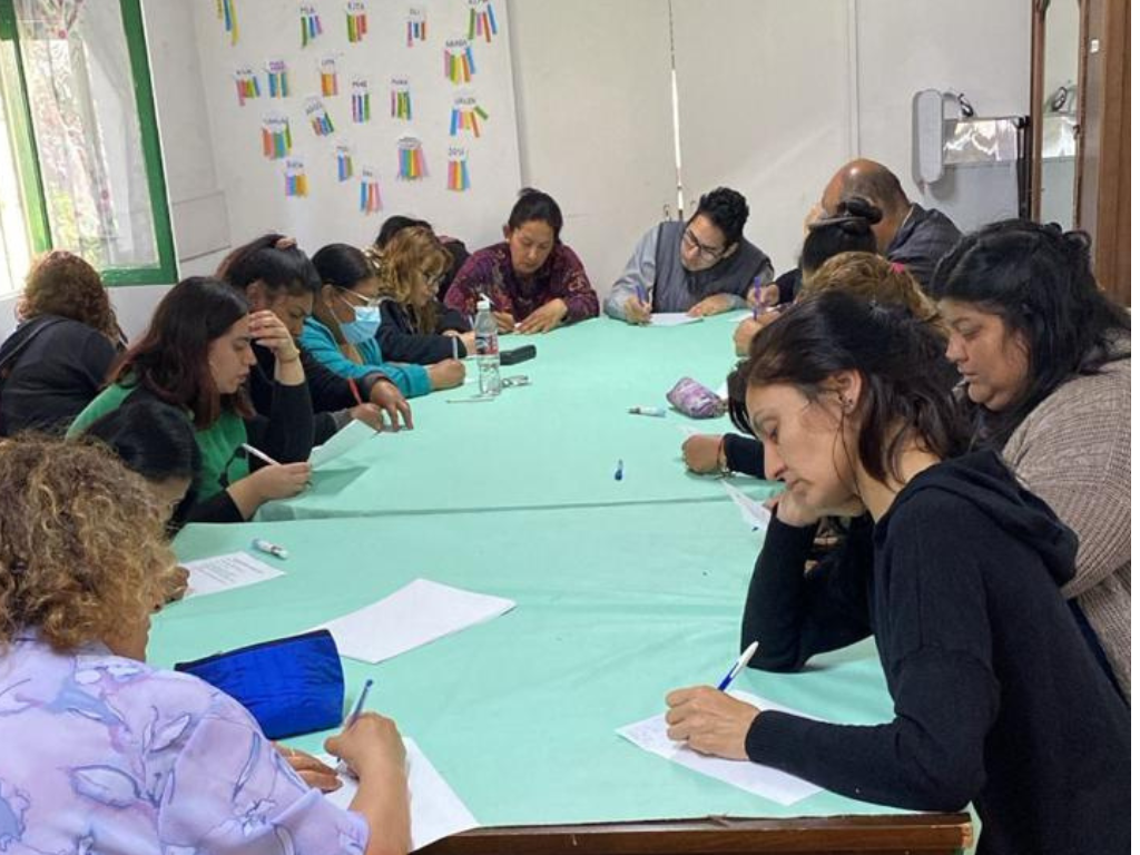 Oficio, vocación y técnica: los pilares del curso gratuito para cuidadores de adultos