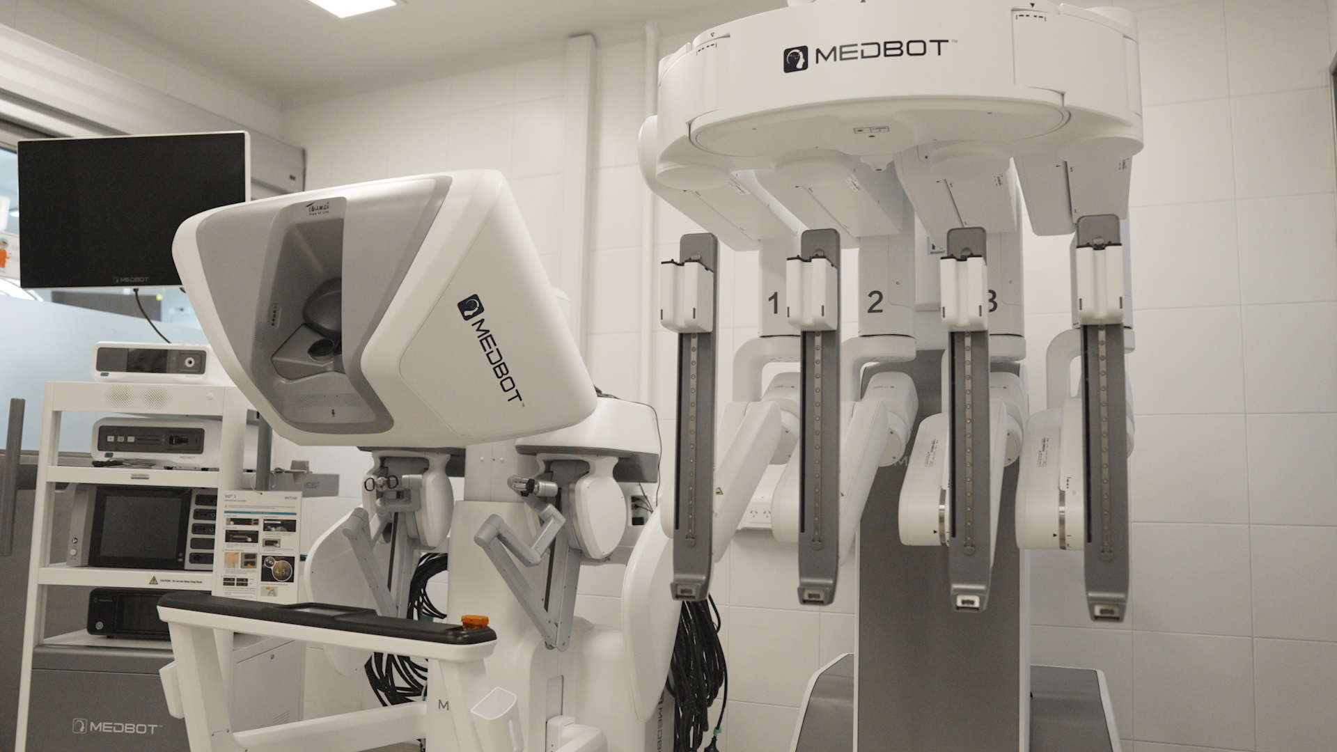 Modernización de la medicina quirúrgica y cirugías más precisas: sumamos un robot de última generación Modernización de la medicina quirúrgica y cirugías más precisas: sumamos un robot de última generación